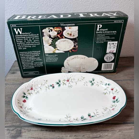 Pfaltzgraff Winterberry Oval Bread Tray 12”x7.5” Discontinued Christmas Holiday - Picture 5 of 5